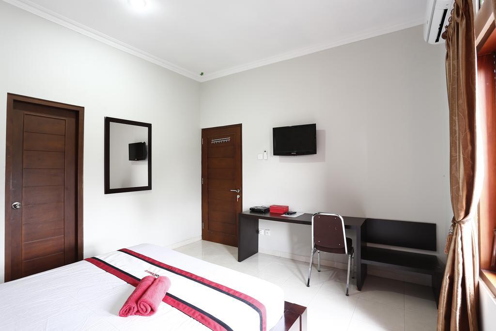 فندق Reddoorz @ Jalan Damai Ngaglik المظهر الخارجي الصورة